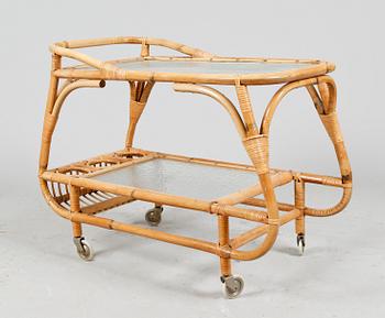 SERVERINGSVAGN, 1900-talets mitt.