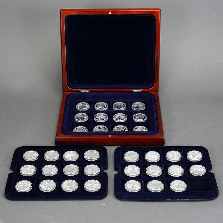 MINNESMYNT, 23 st, sterlingsilver, "Sveriges regenter", ca 621 g.