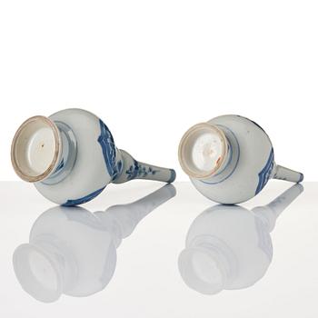 Two blue and white rose water sprinklers/vases, Qing dynasty, Kangxi (1662-1722).