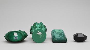 KONSTGLAS, 3 delar, pressglas, art deco-stil, efter firma Hoffmann/Schlevogt, Gablonz, 1900-talets andra hälft.