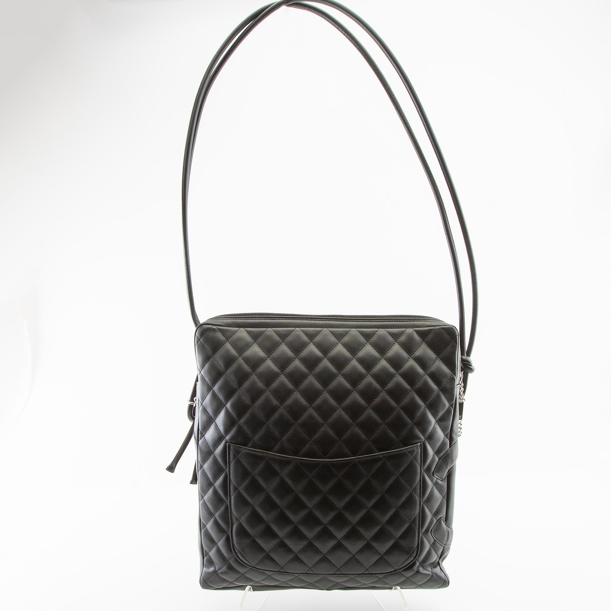 Chanel,.