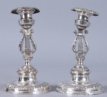 LJUSSTAKAR, ett par, silver, senempire, 1838.