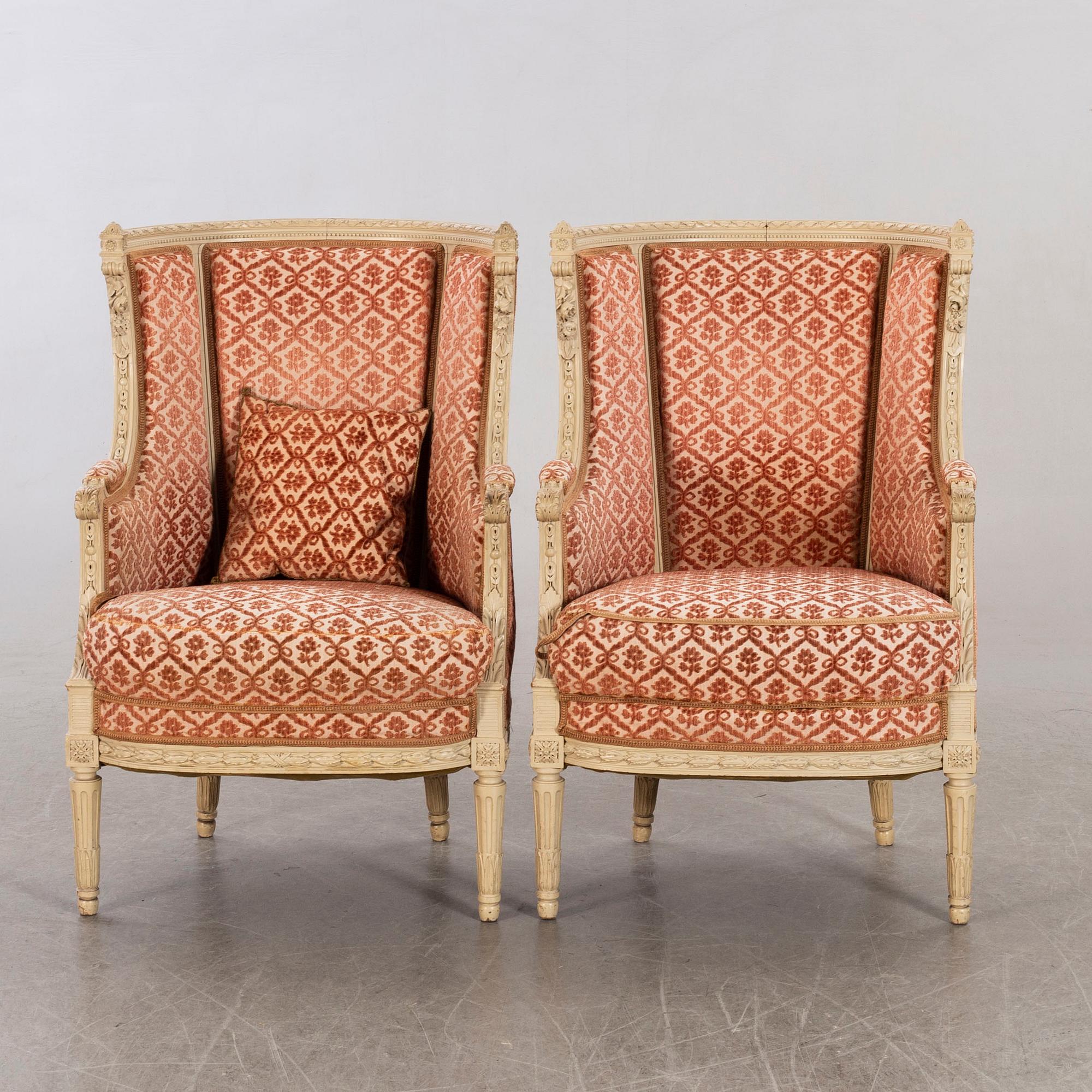 BERGÈRER ett par Louis XVI-stil Italien 1900-tal.