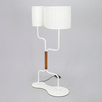 Anna Kraitz, lattiavalaisin "Anna's Golvlampa" Bsweden, Ruotsi.