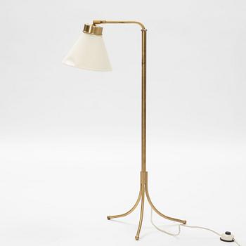 Josef Frank, golvlampa, modell "G 1842", Firma Svenskt Tenn, Stockholm.