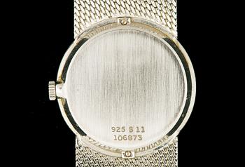 DAMARMBANDSUR, 18k vitguld med åttkantslipade diamanter, Piaget. Vikt ca 46 g.