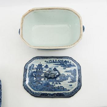 Terrin med lock och fat Kina Qianlong (1736-95) porslin.