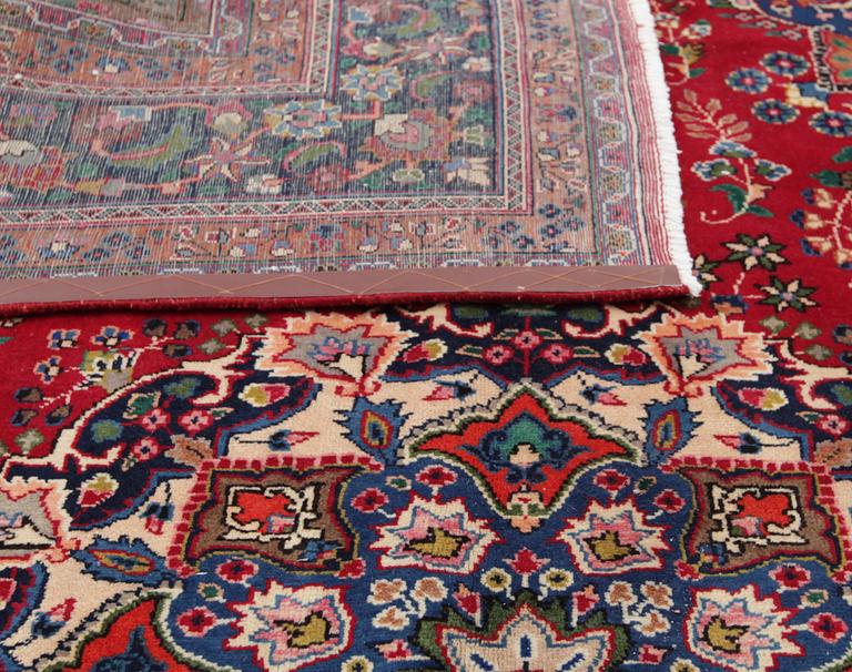 MATTA, Sabzevar, ca 343 x 247 cm.