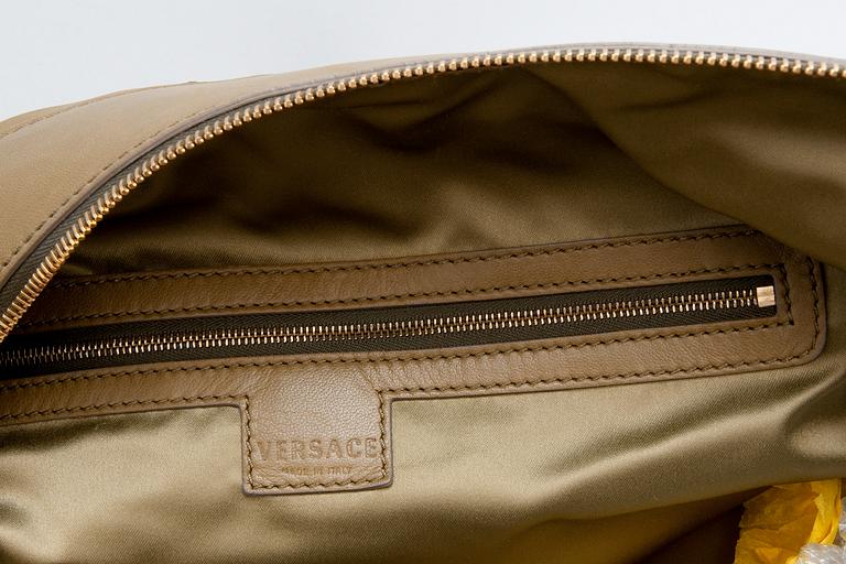 A BAG, Versace.