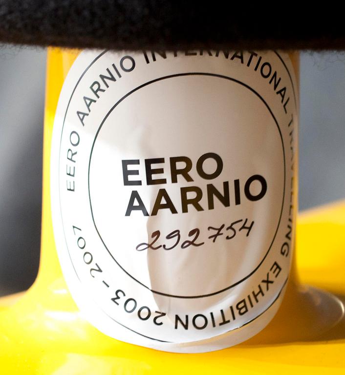 TIPI STOL, Eero Aarnio, Adelta, formgiven 2002.