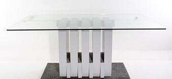 MATBORD, glas/trä, formgiven av Rolf Åkesson och Lars Göran Nilsson för Offbeat design.