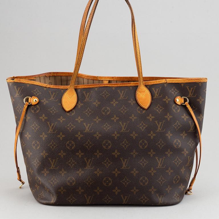 Louis Vuitton, 'Neverfull MM'.