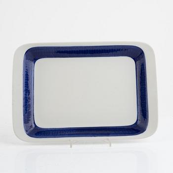 Hertha Bengtson, a 31-piece "Koka blå" dinner service, Rörstrand, Sweden.