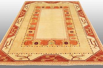 MATTA, a carpet Oriental, ca 305 x 210 cm.
