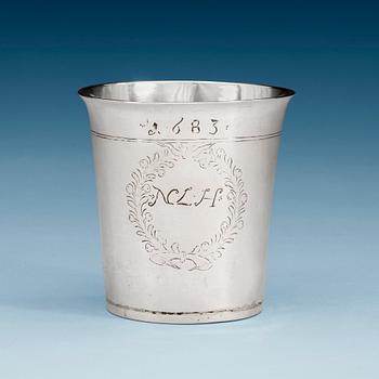 886. A Danish 17th century silver beaker, marks of Matz Christensen (Viborg 1646-1662).