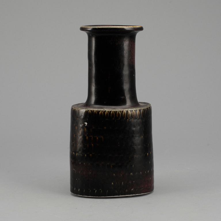 VAS, stengods, Stig Lindberg, Gustavsberg studio.