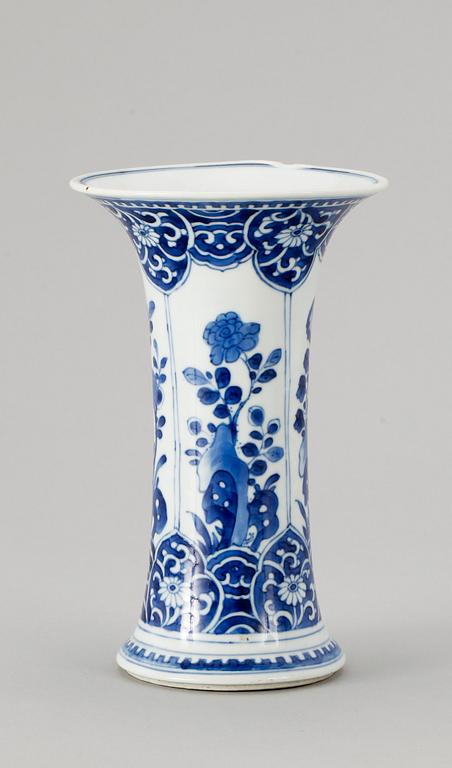 VAS, porslin, Kina, Kangxi, 1600/1700-tal.