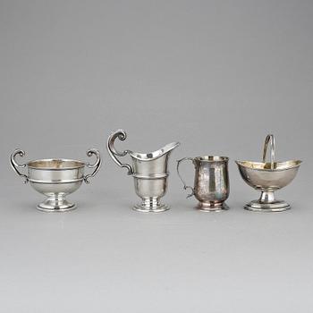 PARTI SILVER, 4 delar, brittiska stämplar, 18/1900-tal.