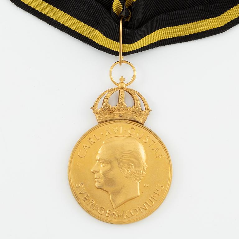 Carl XVI Gustaf, gold medal, 18 k, 2002.