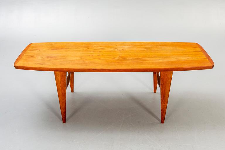 Svante Skogh, teak coffee table, 1950s-60s.