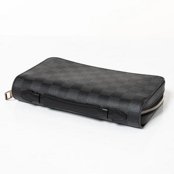 Louis Vuitton, plånbok/ clutch, "Zippy XL", 2019.