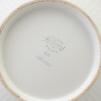 LOUISE ADELBORG, kaffeservis, 44 delar, "Swedish Grace", med guldkant, Rörstrand.