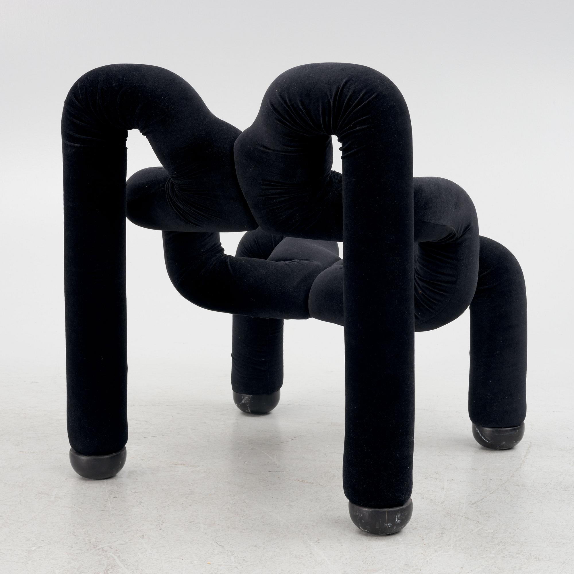 Terje Ekstrøm, fåtölj, "Ekstrem", Stokke Fabrikker, Norge, 1900-talets slut.