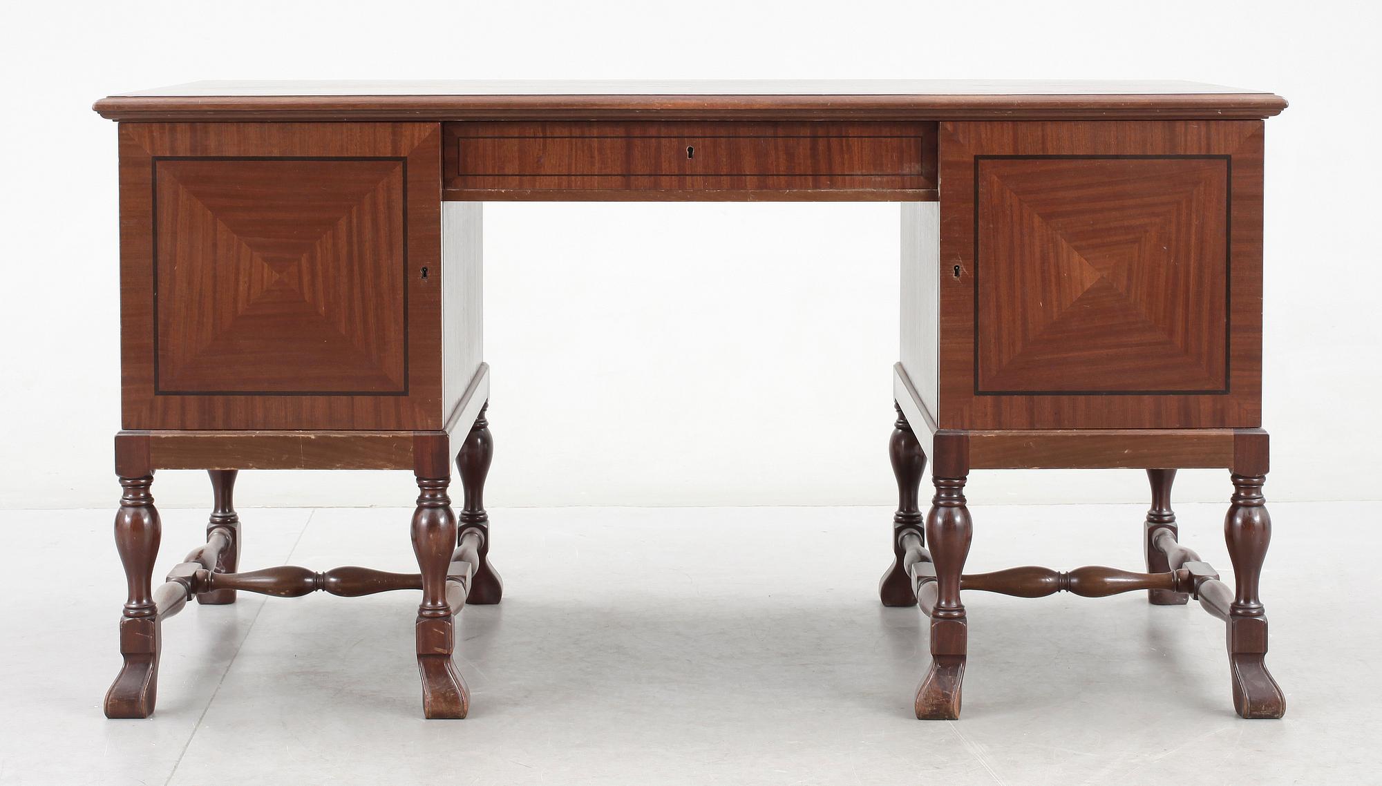 SKRIVBORD, 1920-30-tal.