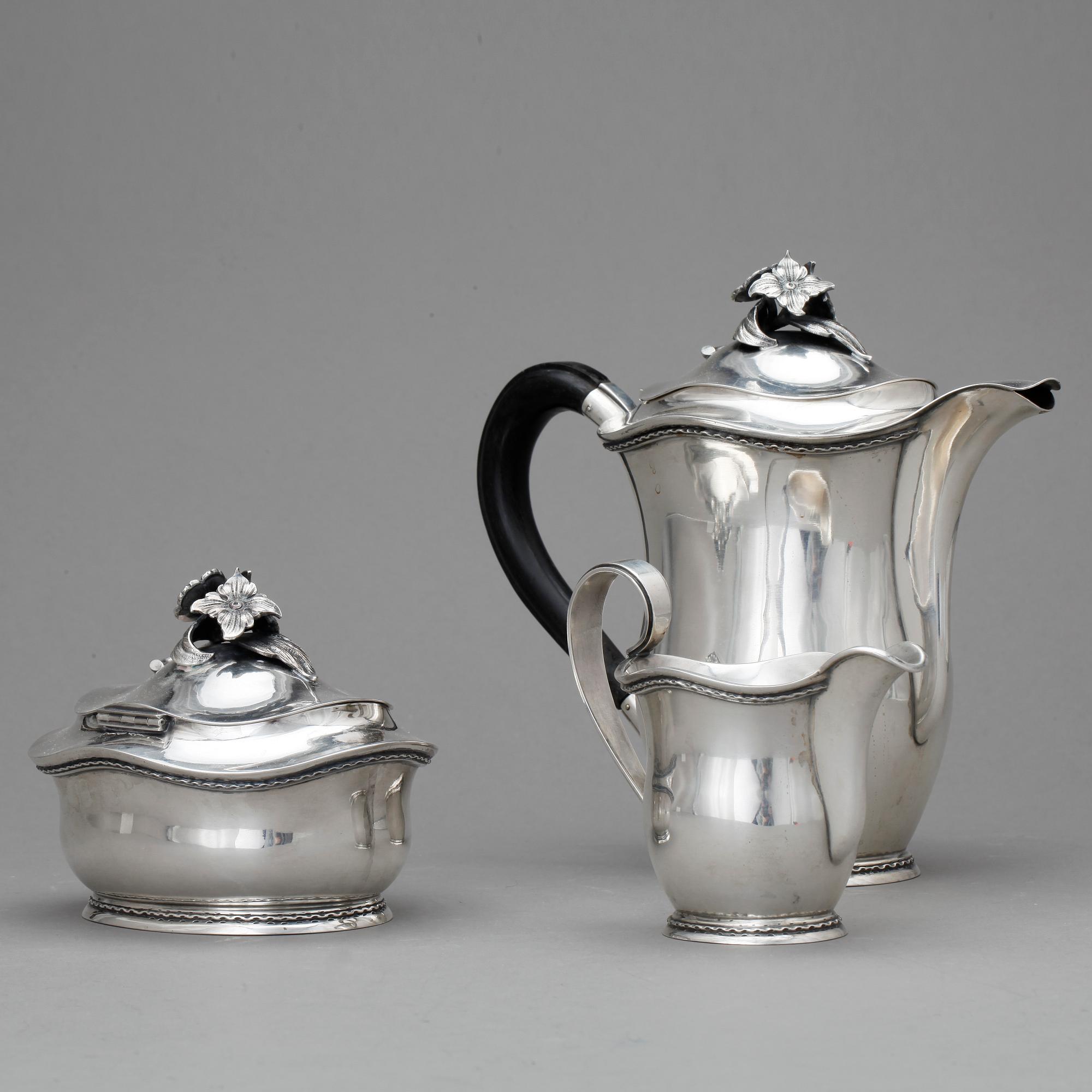 KAFFESERVIS, 3 delar, silver, Eric Råström, Stockholm 1950. Tot ca 1295 gram.