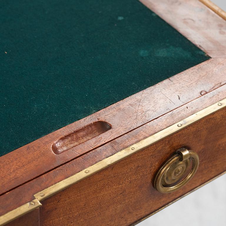 A late Gustavian commode, late 18th Century.