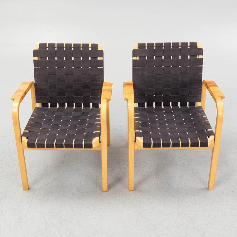 Alvar Aalto, karmstolar, ett par modell 45, Artek 2000-tal.