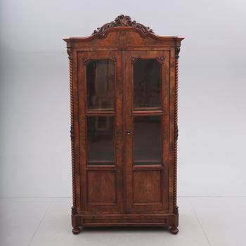 BOKSKÅP, 1800-talets andra hälft.