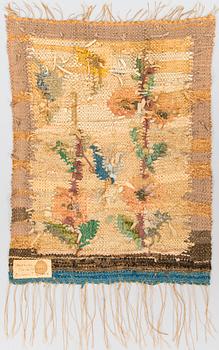 Ingeborg Olin-Nummeli (Olin-Nyström),  Finnish textile. Circa 57x44 cm.