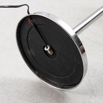 Golvlampa, samtida tillverkning.