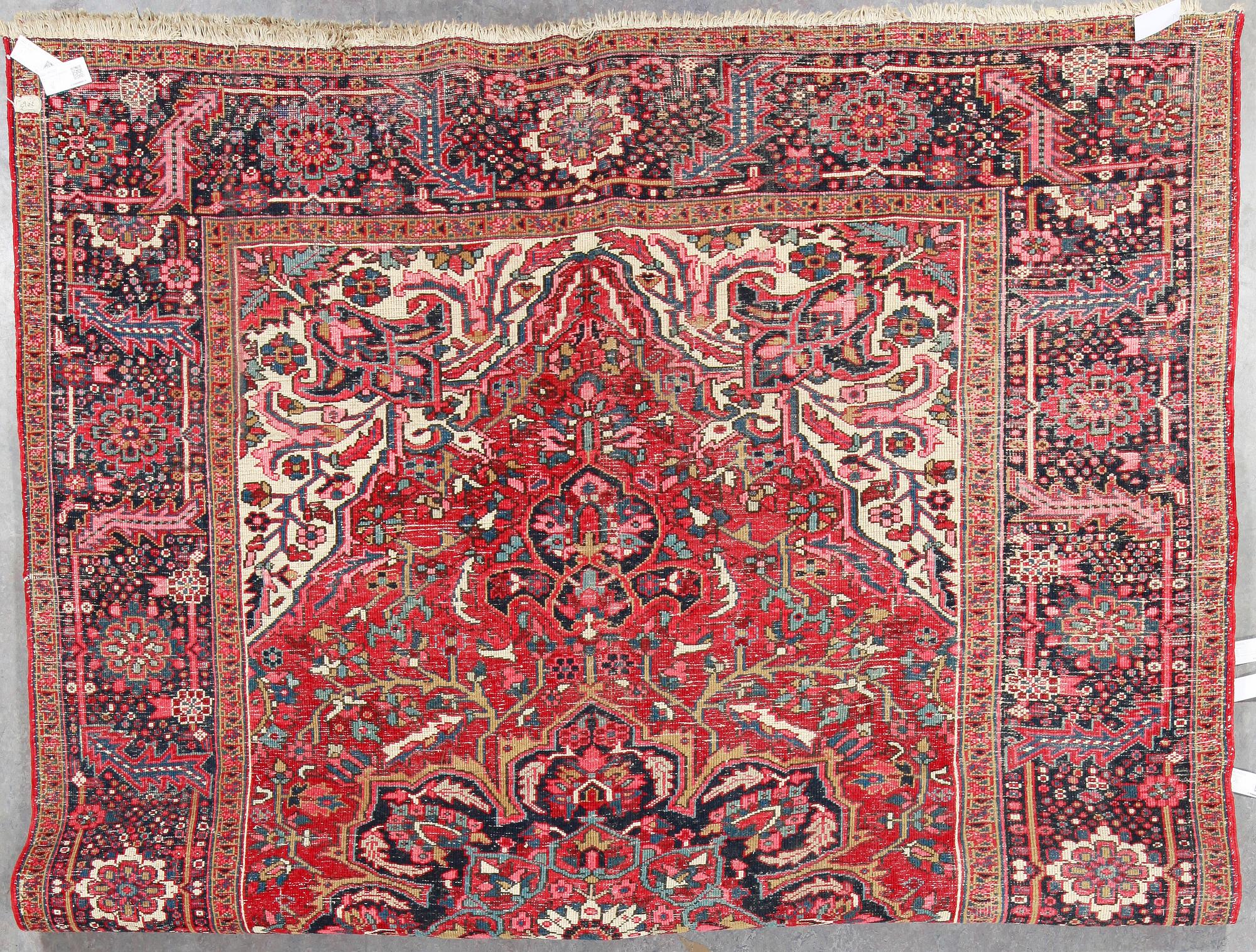 MATTA, Heris, ca 355x244 cm.