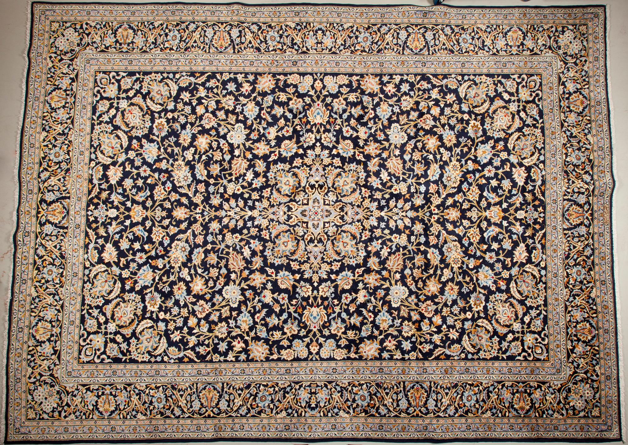 MATTA, Keshan, ca 400x295 cm.