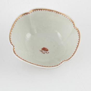 Four porcelain pieces, China, Qing dynasty, 18th-19th century.