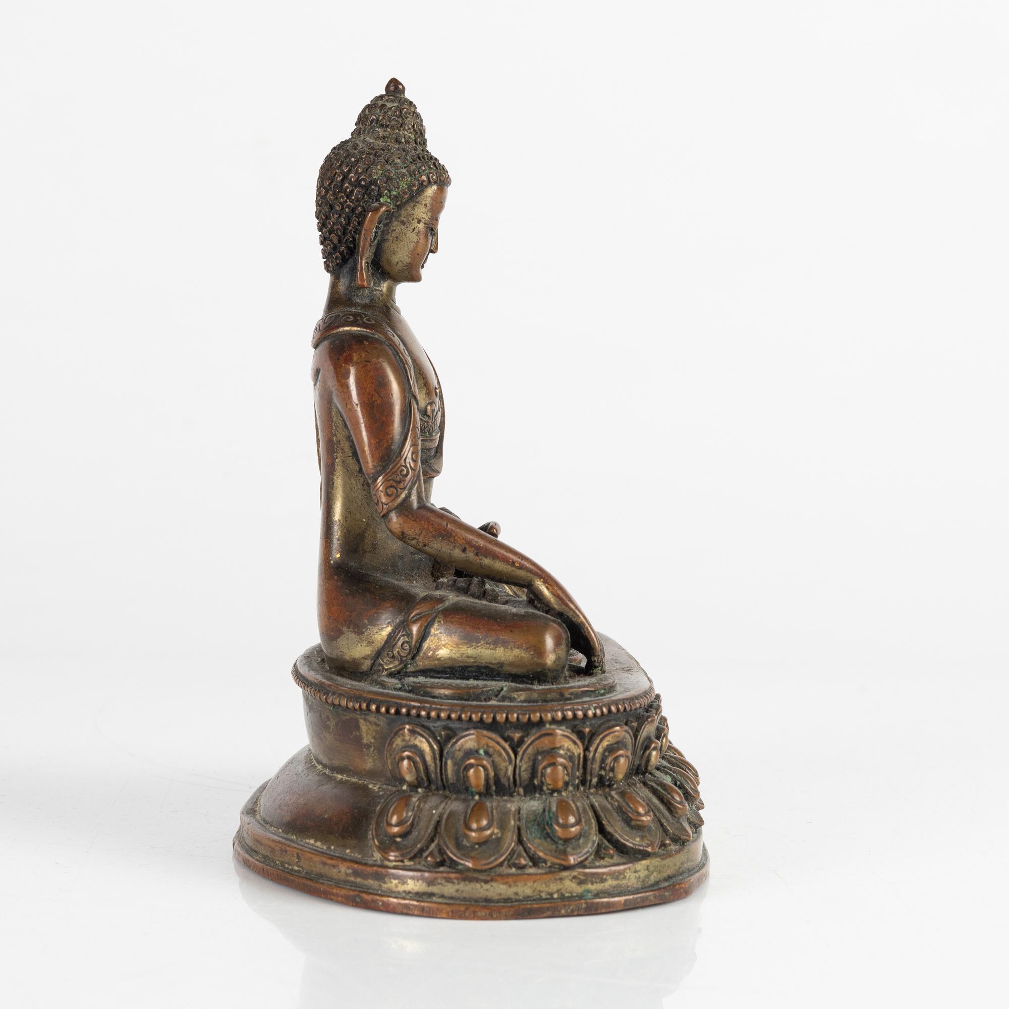 Buddha Shakyamuni, kopparlegering. Tibet, 1900-talets början.