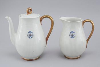SERVIS, 119 delar, "Swedish Grace" med monogram, porslin, Rörstrand, 1900-tal.