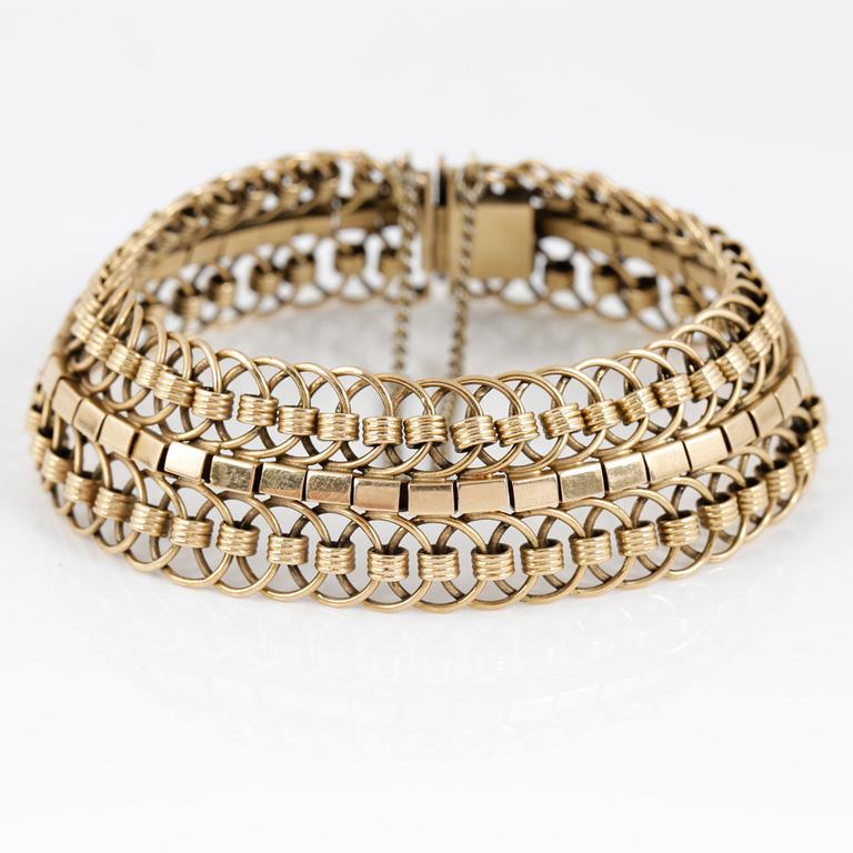 ARMBAND, guld 18K, stämplad karathalt, 1900-tal. Vikt ca 30,5 gram.