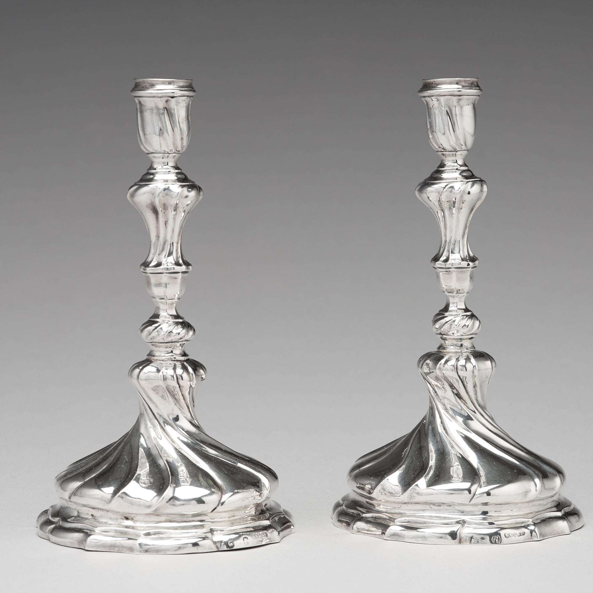 Isak Sauer, ljusstakar, ett par, silver, Stockholm 1755. Rokoko.
