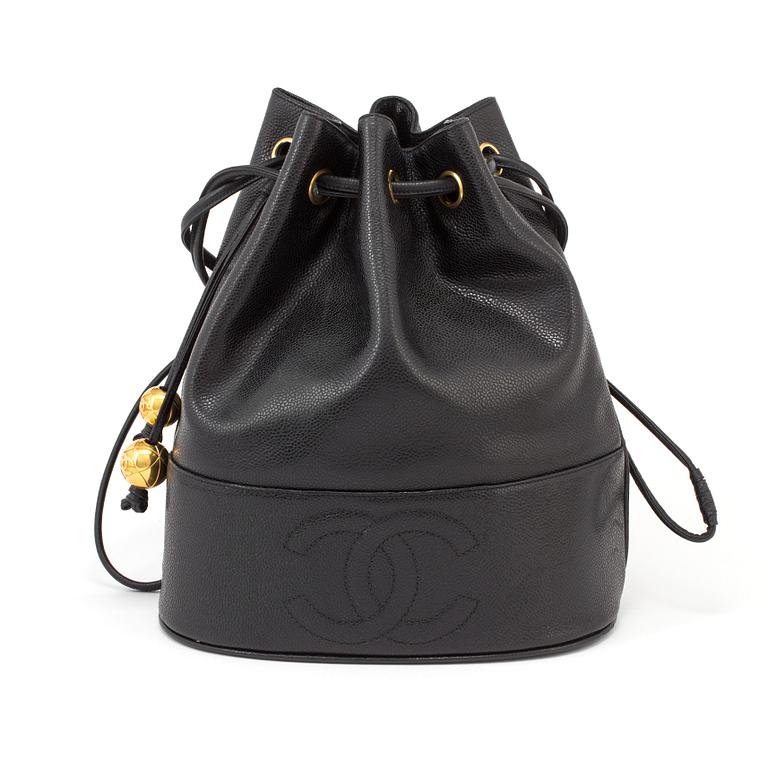 A bucket-bag by Chanel.