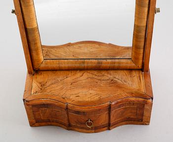 TOILETTESPEGEL, rokoko, 1700-tal.