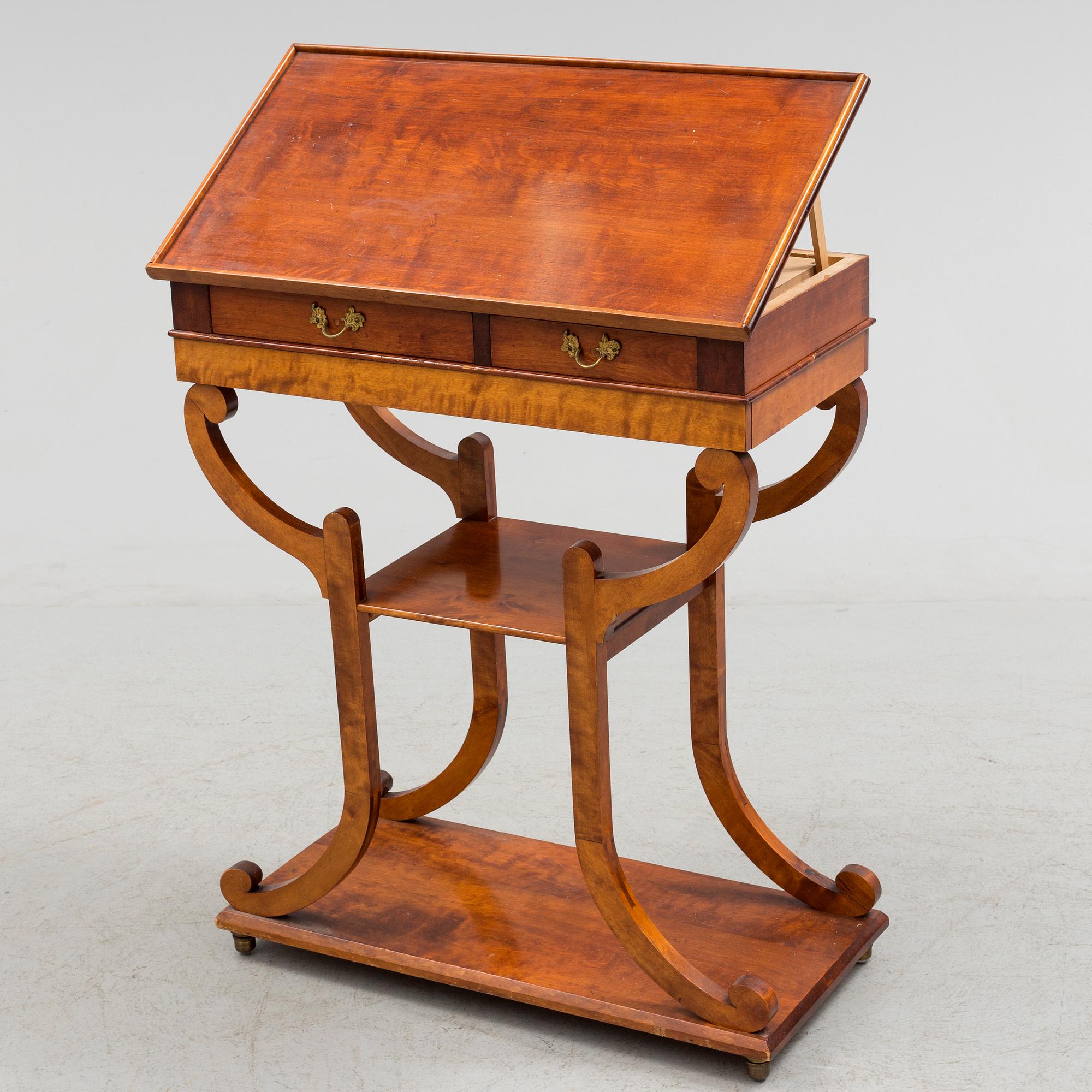 BORD, Karl-Johan stil, 1900-talets första hälft.