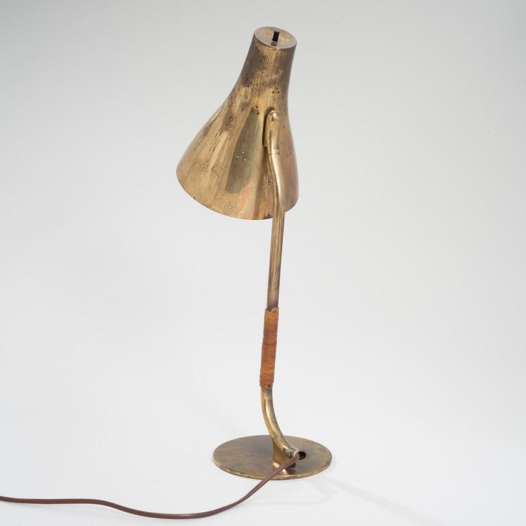 PAAVO TYNELL, TABLE LAMP, 9212. Manufactured by Taito. 1940s.