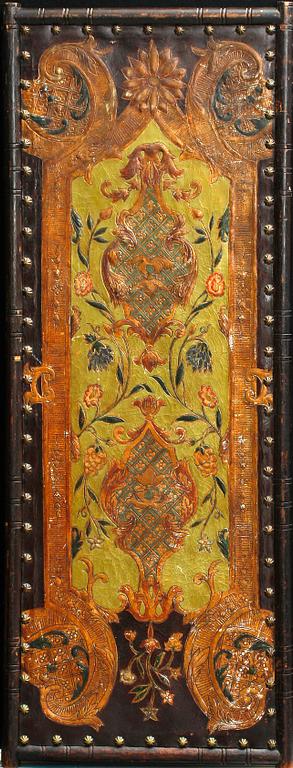 GYLLENLÄDER, 3 st. 1700-tal. Nordeuropa.