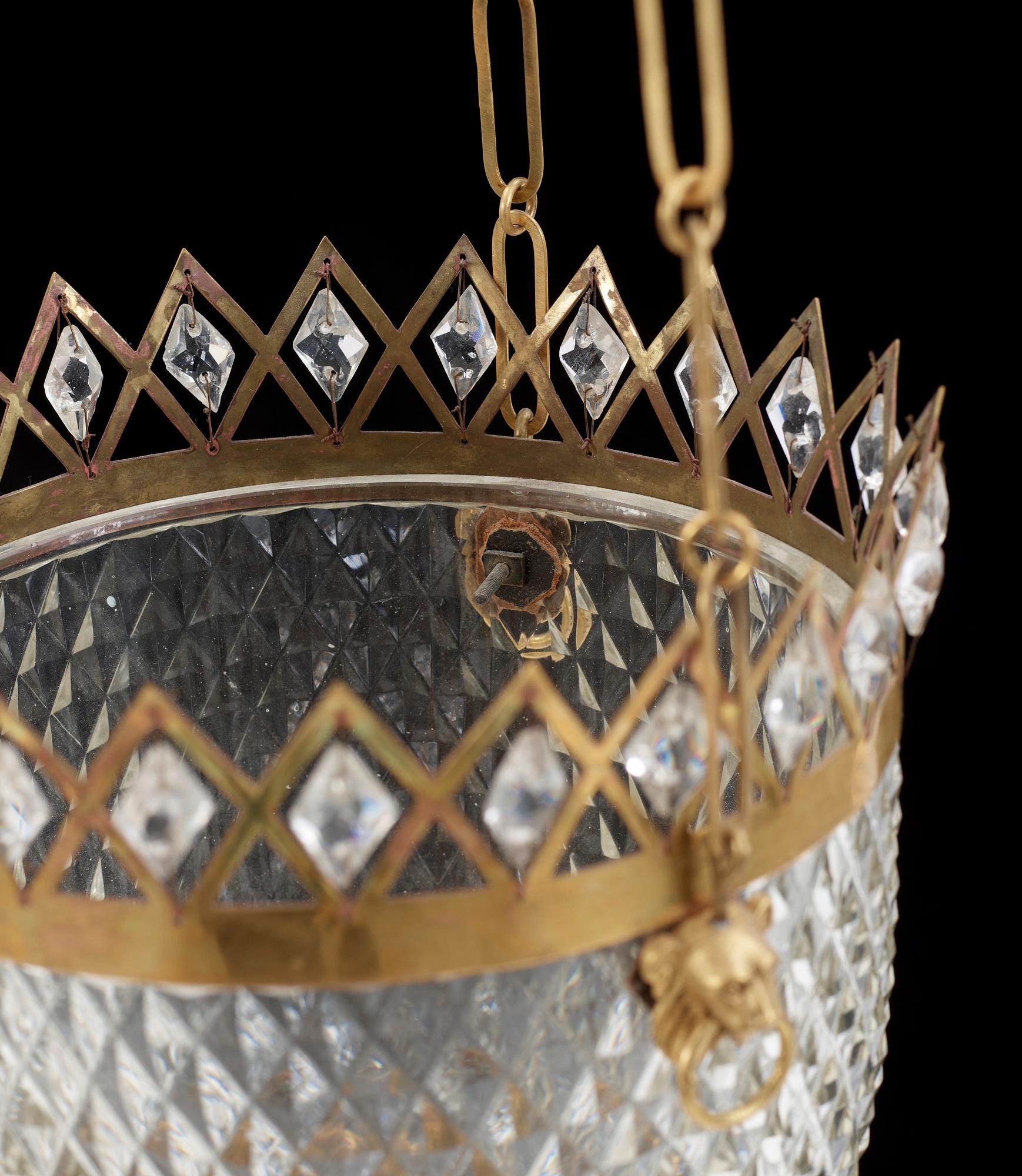 TAKAMPEL, empire, 1800-talets första hälft. Höjd ca 75cm.