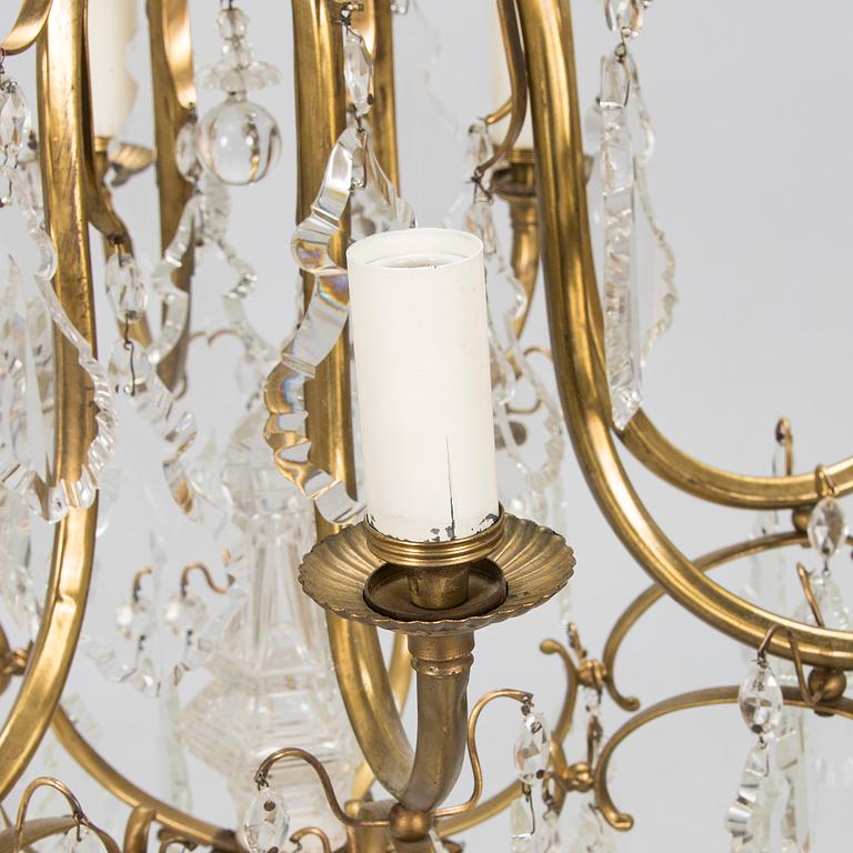 Paavo Tynell, a mid-20th century '1465/8' chandelier for Taito,