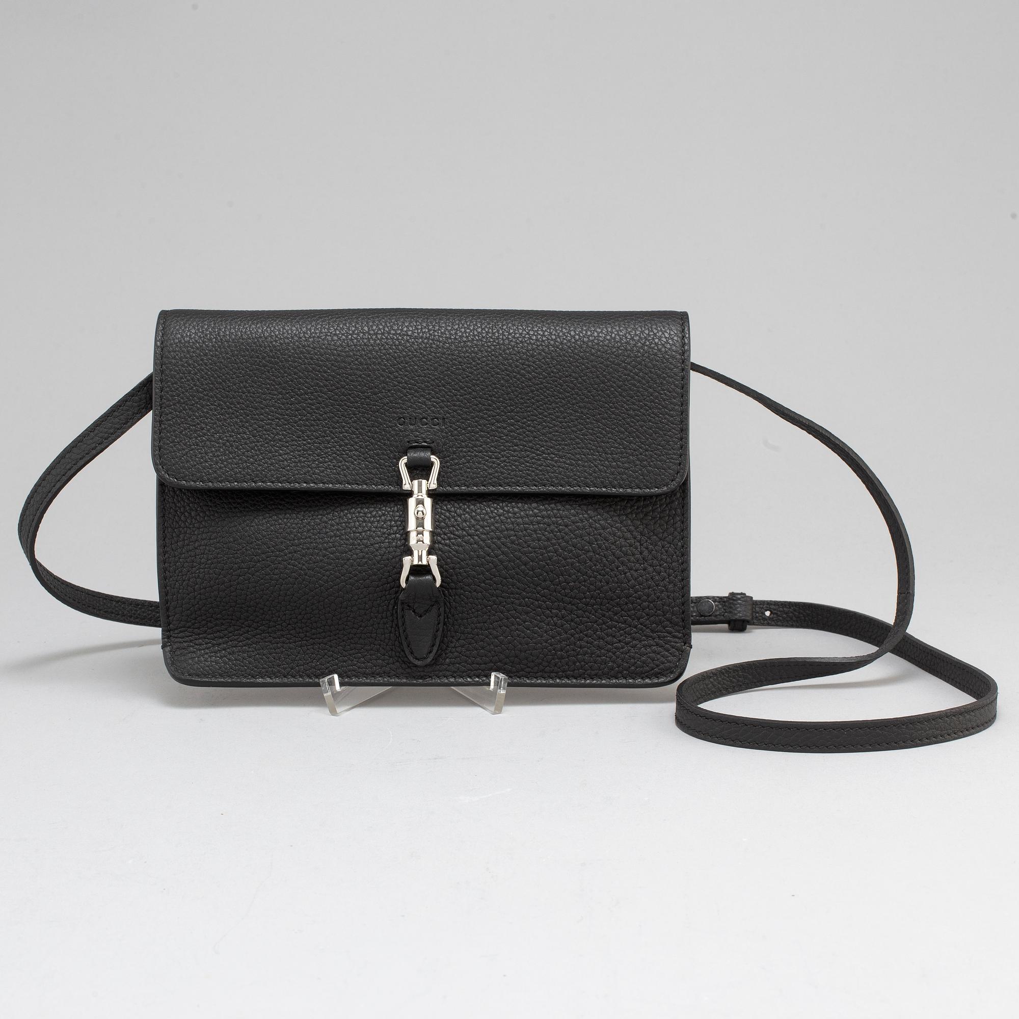 GUCCI, Gucci Jackie Soft Flap Convertible Wallet Bag.