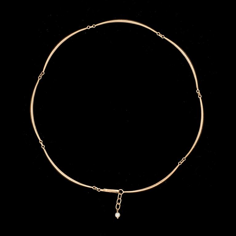 COLLIER, 18k, pärla. Vikt ca 16g.